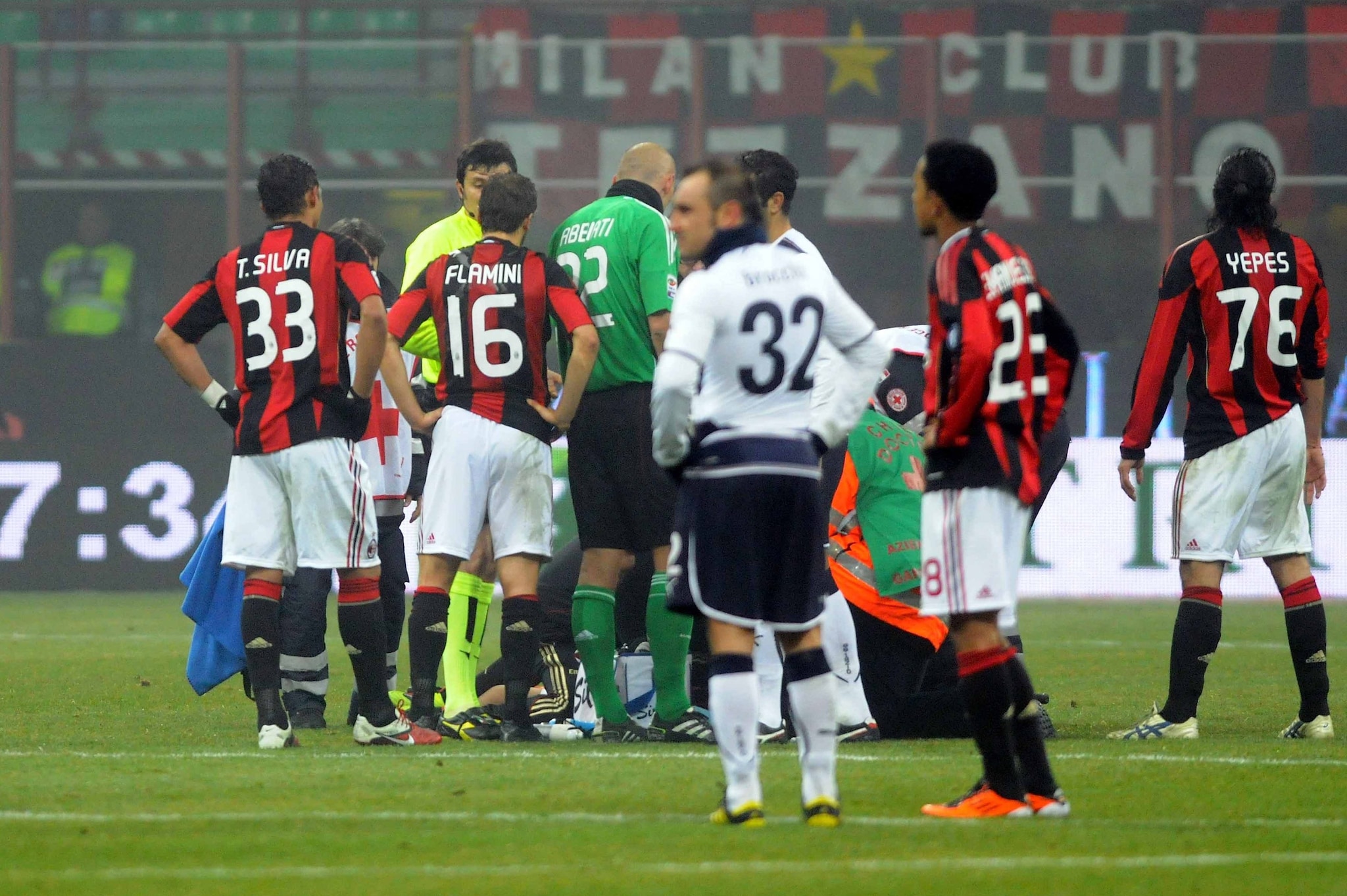 Il tremendo infortunio al Milan: colpito alla testa in uno scontro di gioco, ha rischiato di non camminare più.