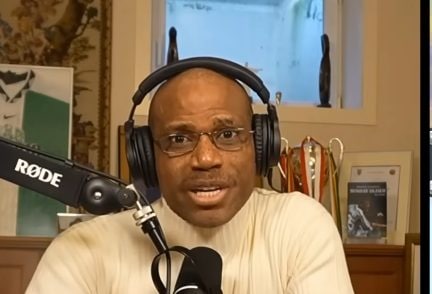 Sunday Oliseh nel podcast che conduce