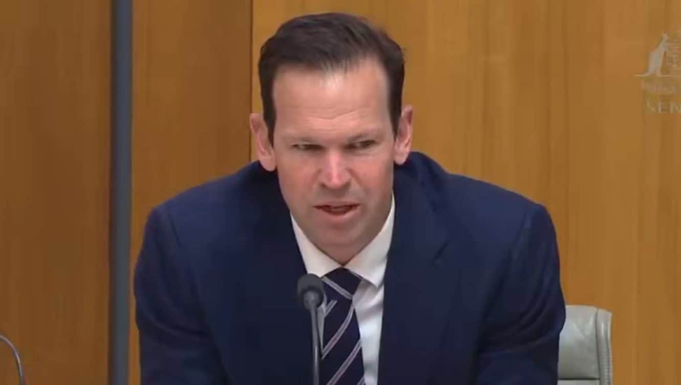 Il senatore australiano Matt Canavan che ha sollevato la discussione in Senato sul presunto boicottaggio di McLaren nei confronti di Oscar Piastri