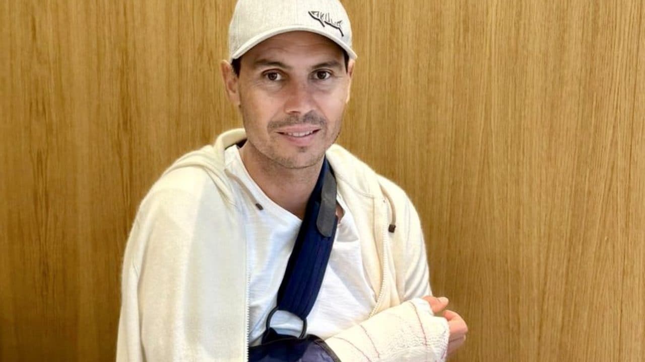 Rafa Nadal sorprende tutti, si è operato alla mano destra: cosa è successo