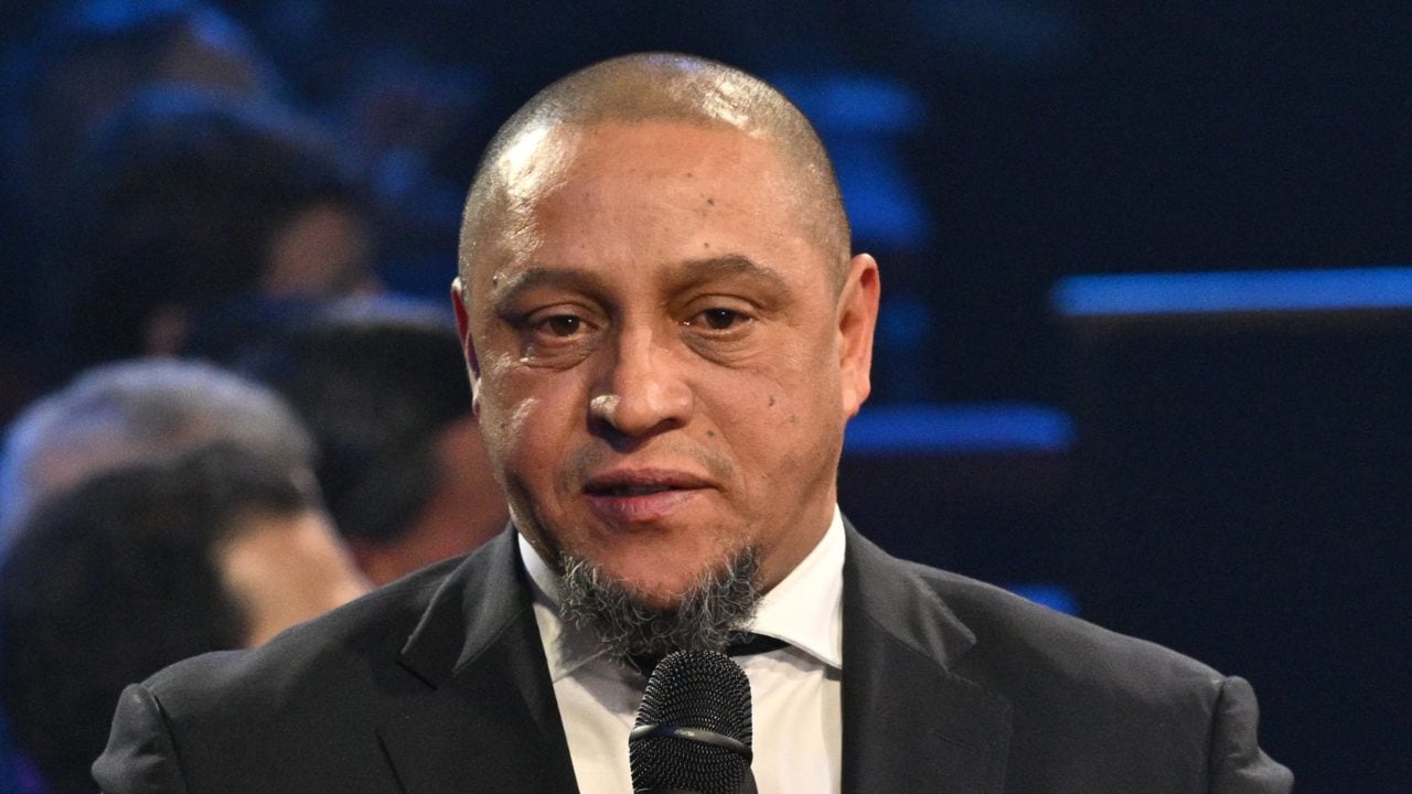 Roberto Carlos operato d'urgenza per un problema cardiaco: intervento lungo per complicazioni, sta bene