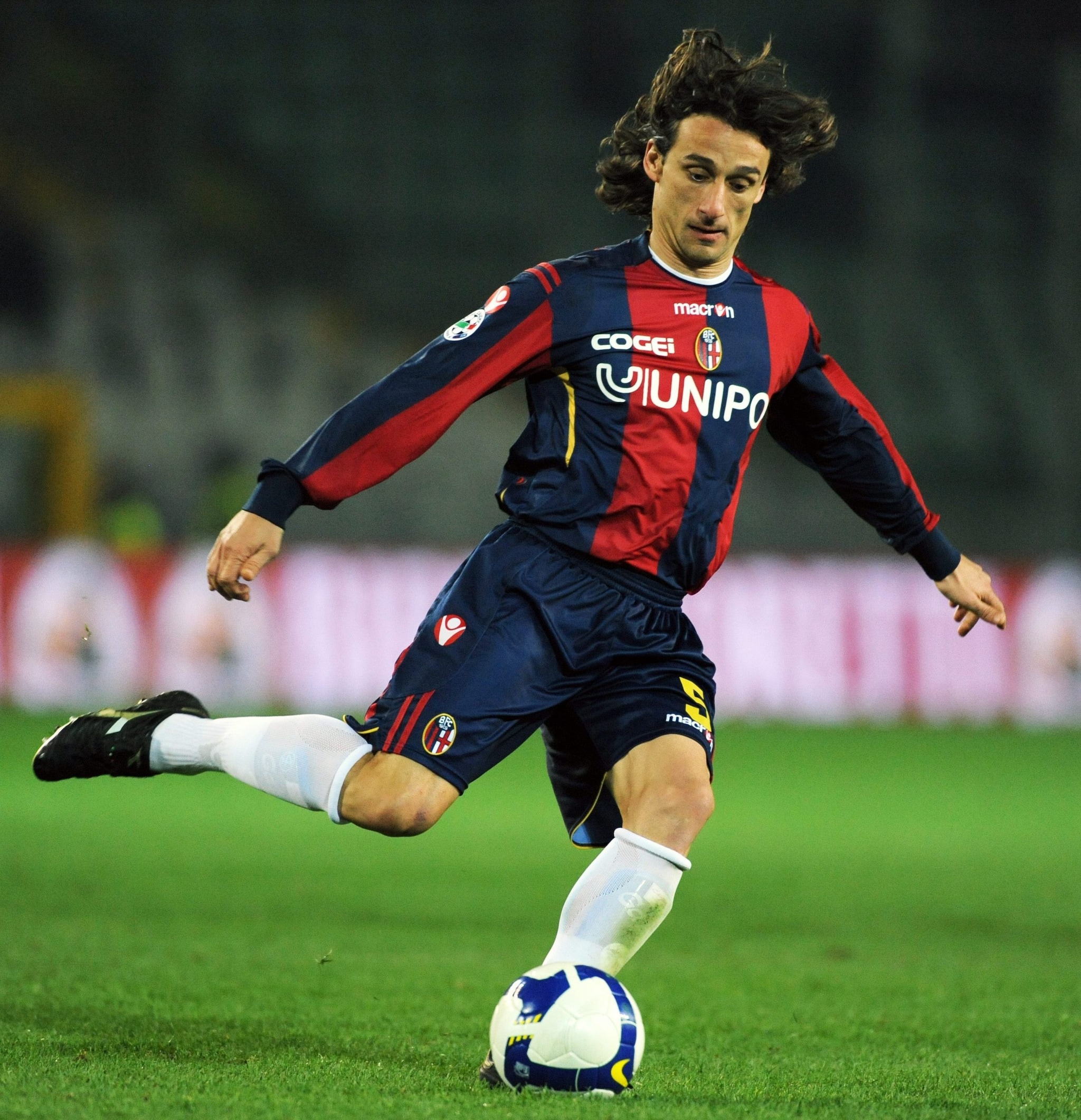 Volpi in campo con il Bologna.