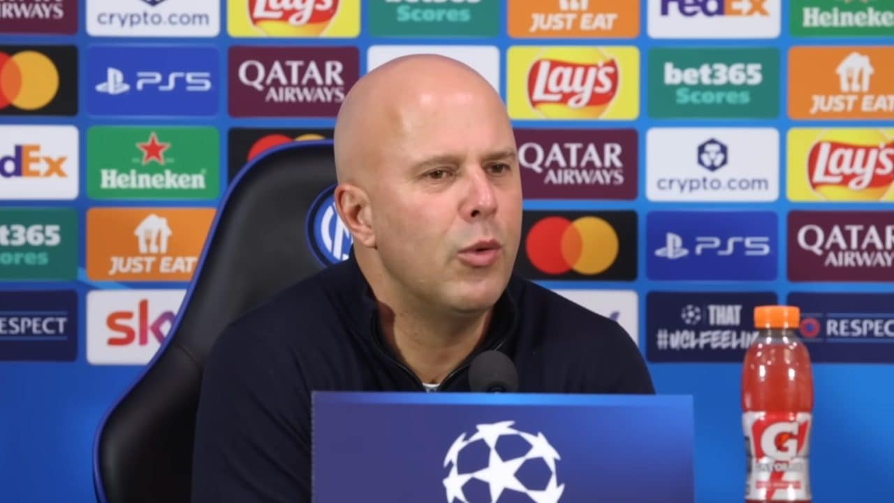 Slot non ha dubbi: "È un rigore che non credo sarebbe stato concesso in Premier League"