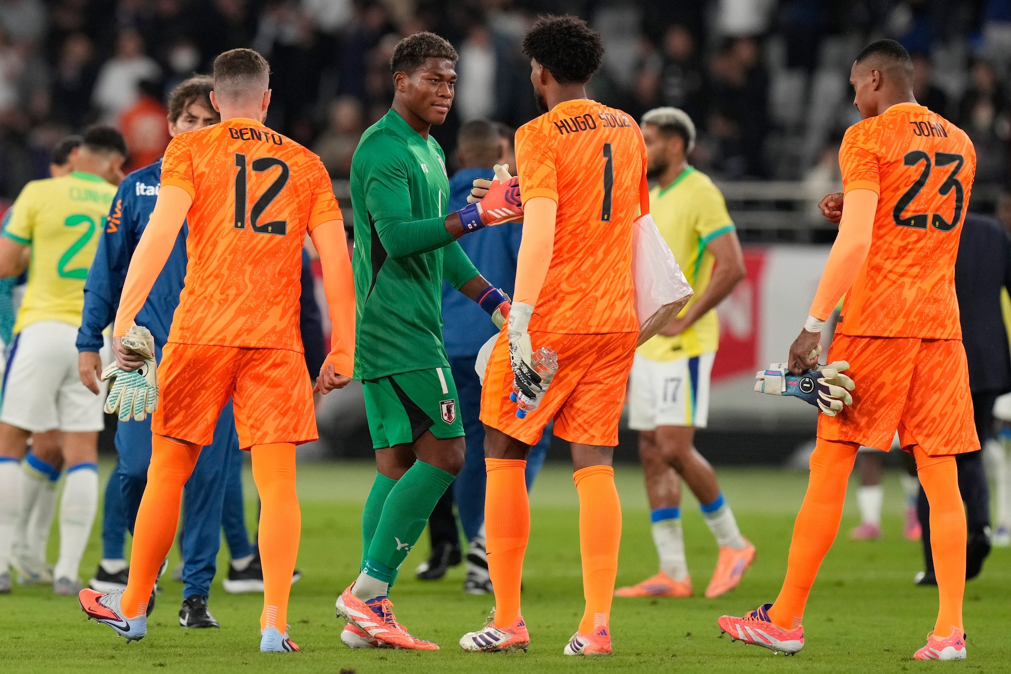 L’esordio di Hugo Souza con il Brasile di Ancelotti nell’amichevole di ottobre contro il Giappone