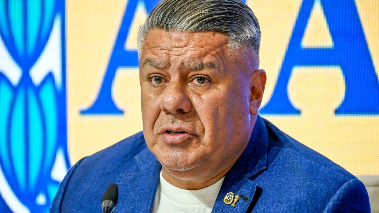 Scandalo nel calcio in Argentina: indagine su fondi milionari, jet privati e supercar dei dirigenti federali