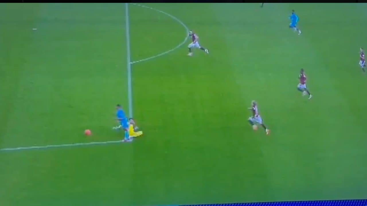 Perché l'arbitro Doveri non ha concesso il rigore dopo che Paleari ha travolto Idrissi in Torino-Cagliari