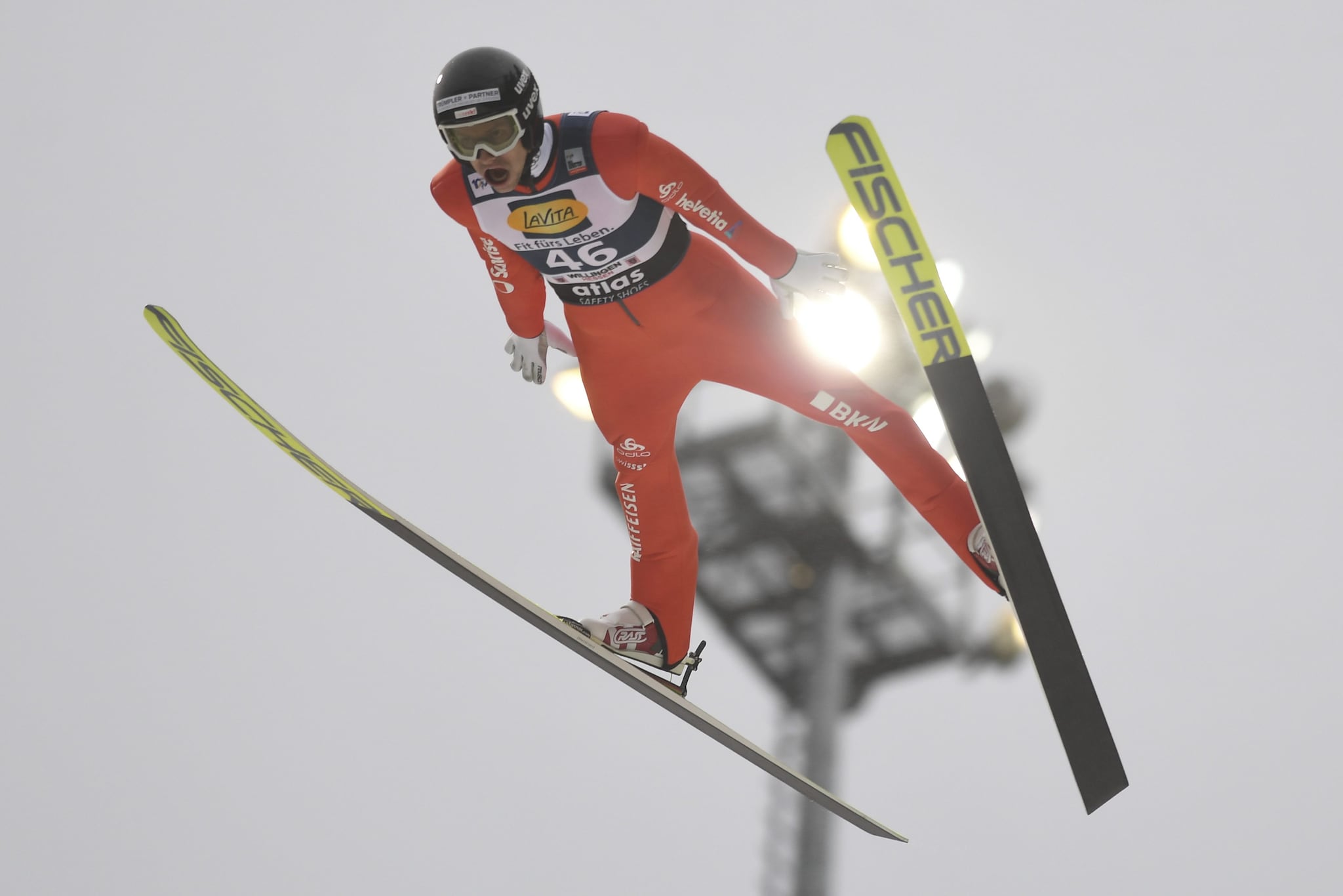 Nuovo, incredibile scandalo nel salto con gli sci: iniezioni di acido sul pene per volare più lontano