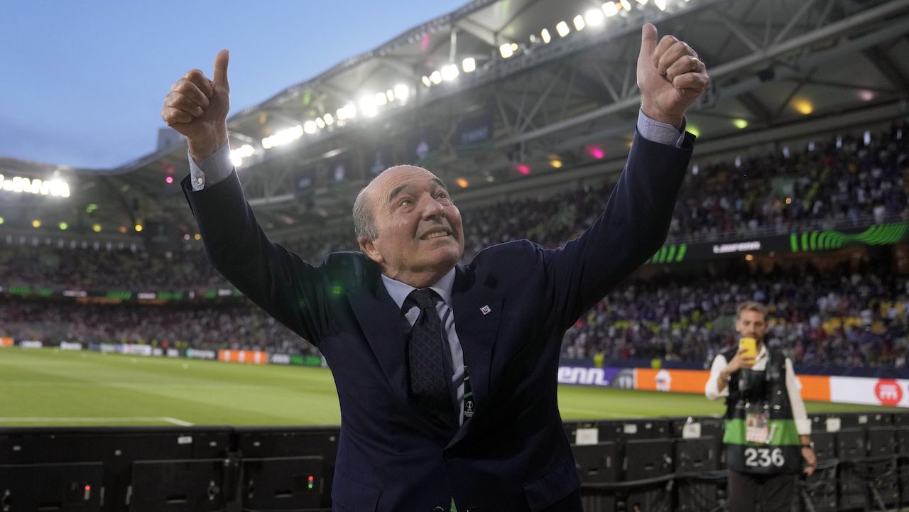 Perché è stato deciso che Bologna-Fiorentina si giocherà, a poche ore dalla morte di Rocco Commisso