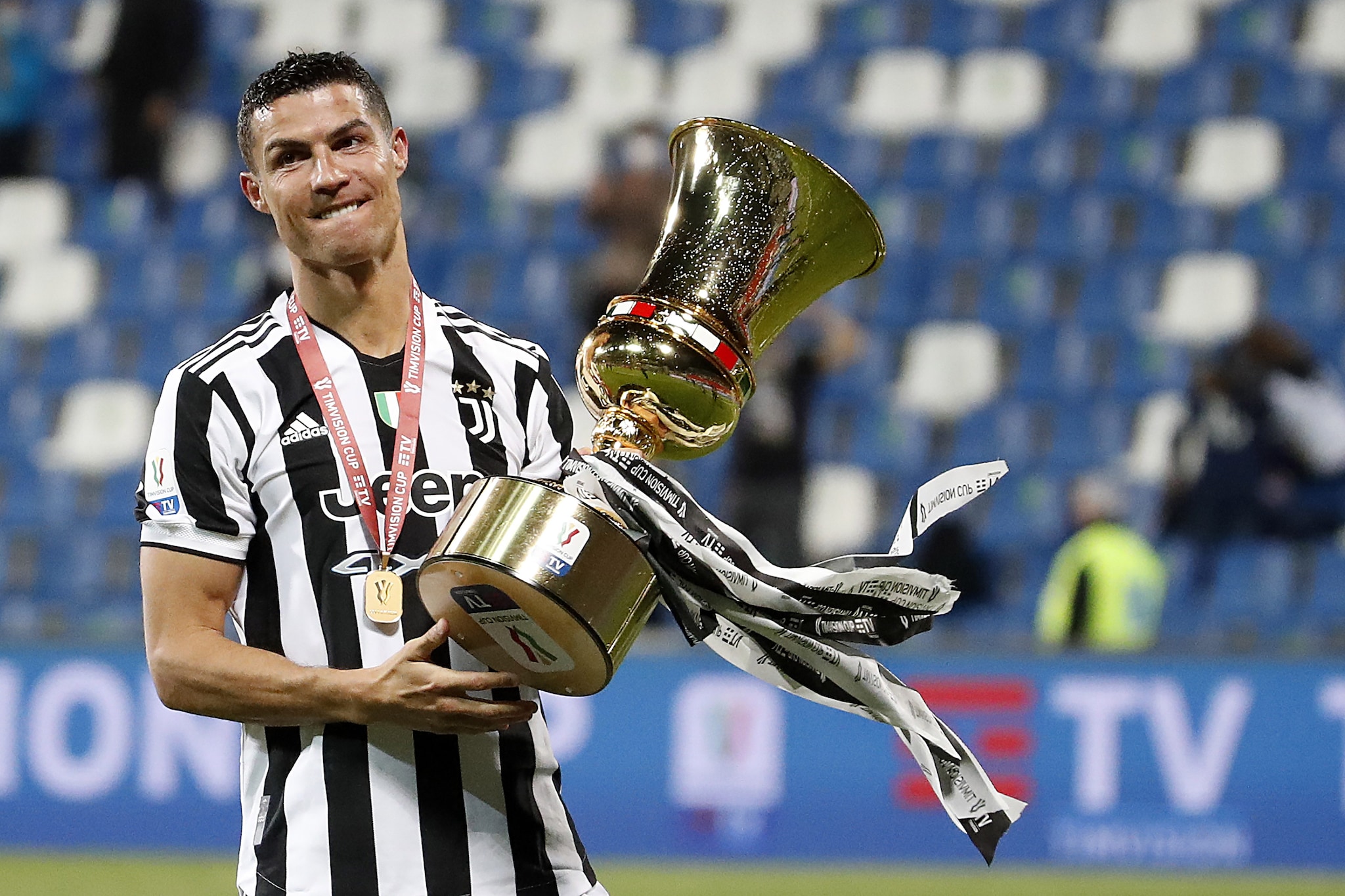 Cristiano Ronaldo vince la causa contro la Juve: non deve restituire i quasi 10 milioni ai bianconeri