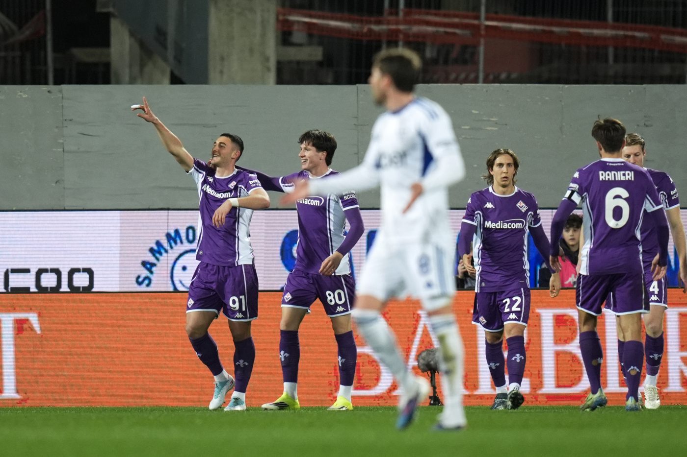 L’esultanza di Piccoli: unico lampo della Fiorentina di Vanoli