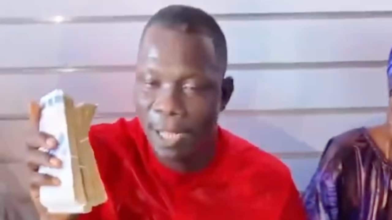 Arrestato lo stregone che doveva far vincere la Coppa d'Africa al Mali con i suoi poteri: intascò 30mila euro