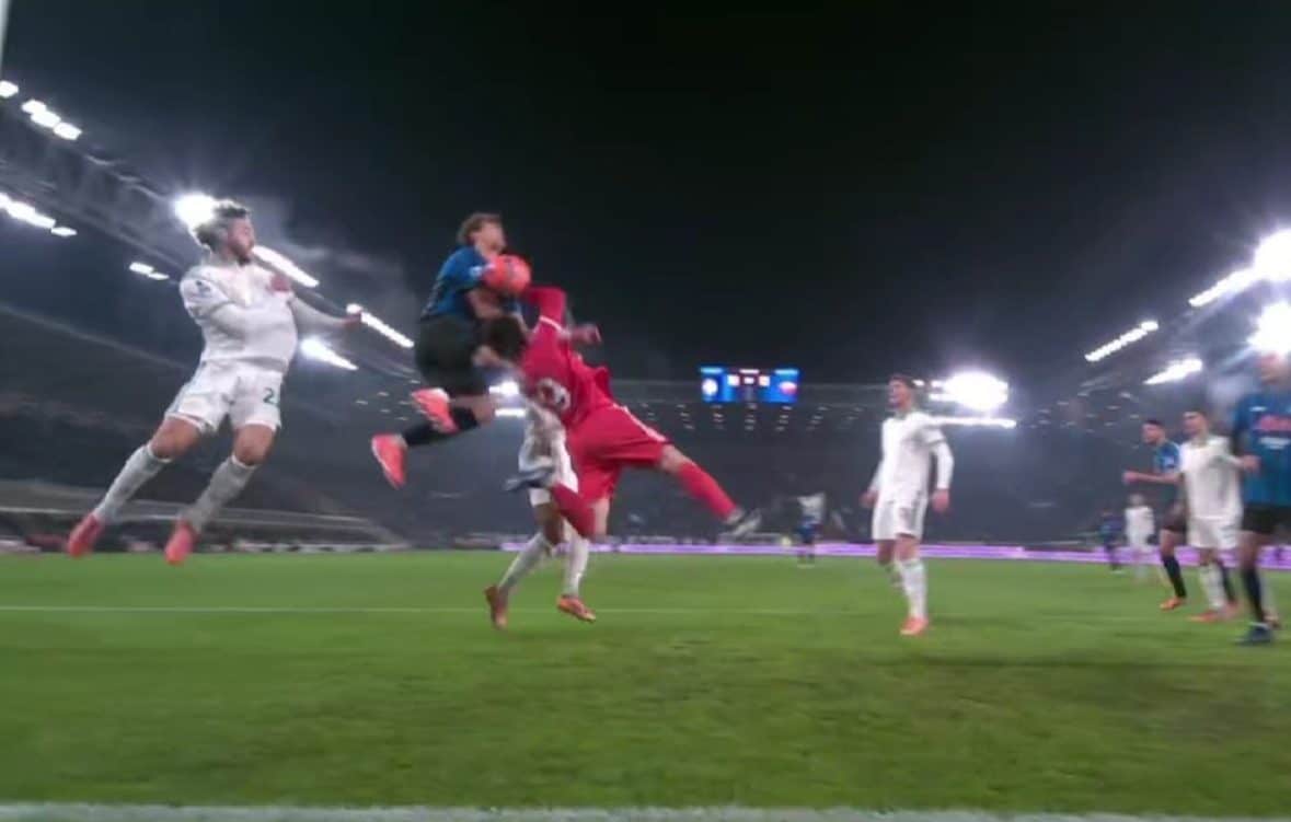 Il gol decisivo di Scalvini finito sotto accusa