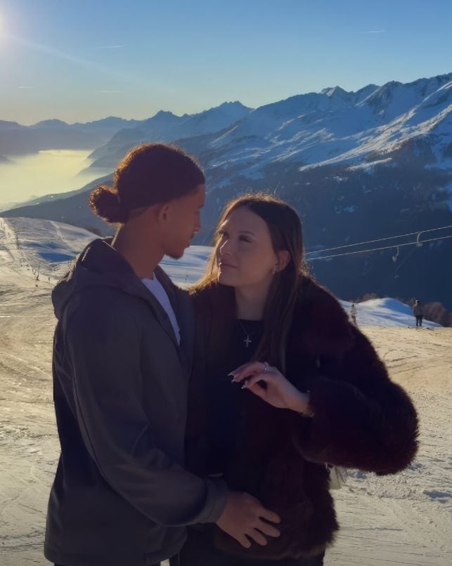 Tahiris dos Santos e la sua fidanzata Coline, entrambi rimasti feriti nell’incendio a Crans–Montana