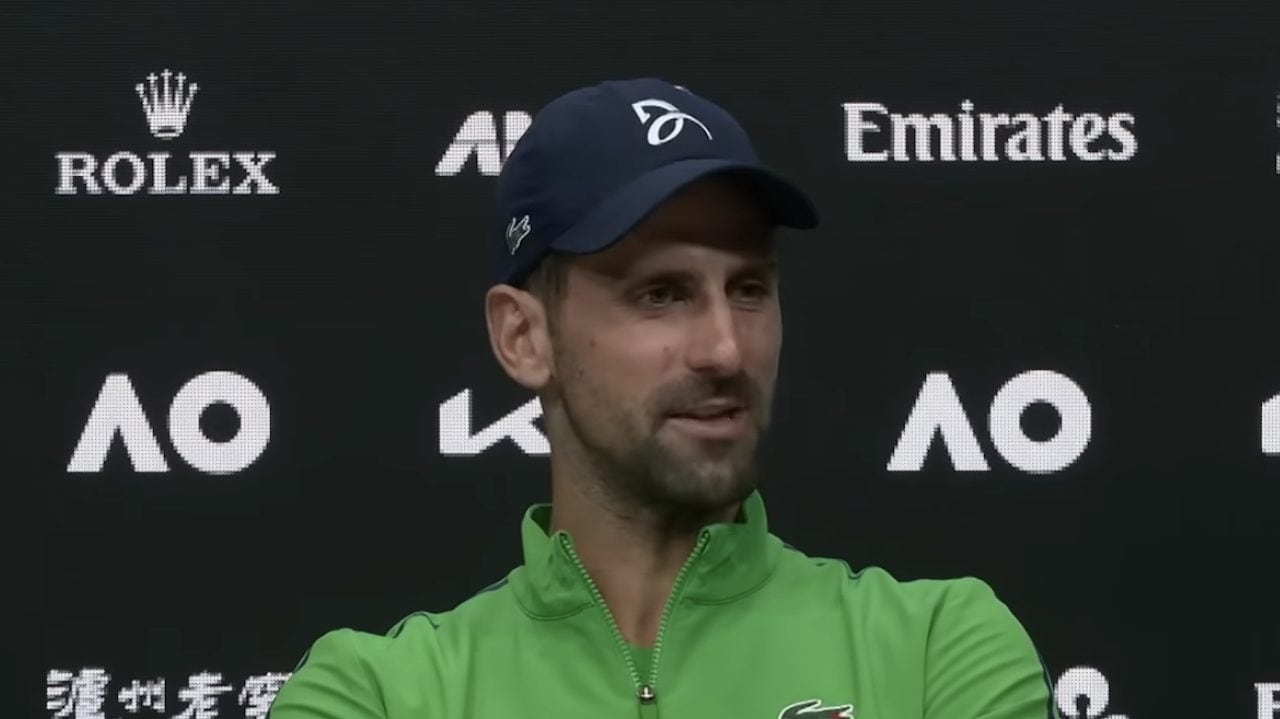 Djokovic non gradisce la domanda su Sinner e Alcaraz: "Lo trovo irrispettoso. Ti sei perso 15 anni"