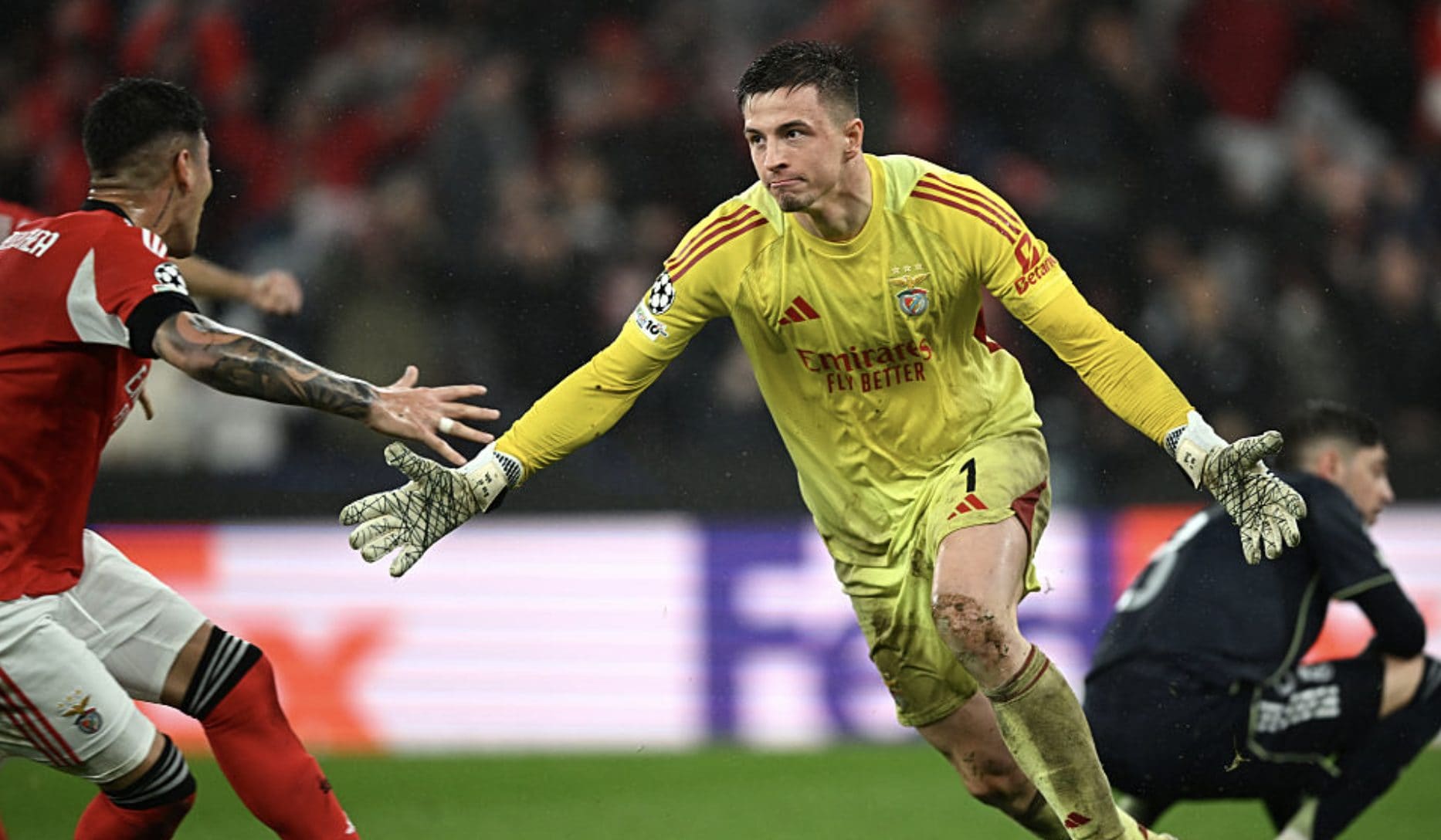 Il portiere ucraino Trubin ha realizzato il gol del 4–2 di Benfica–Real Madrid.