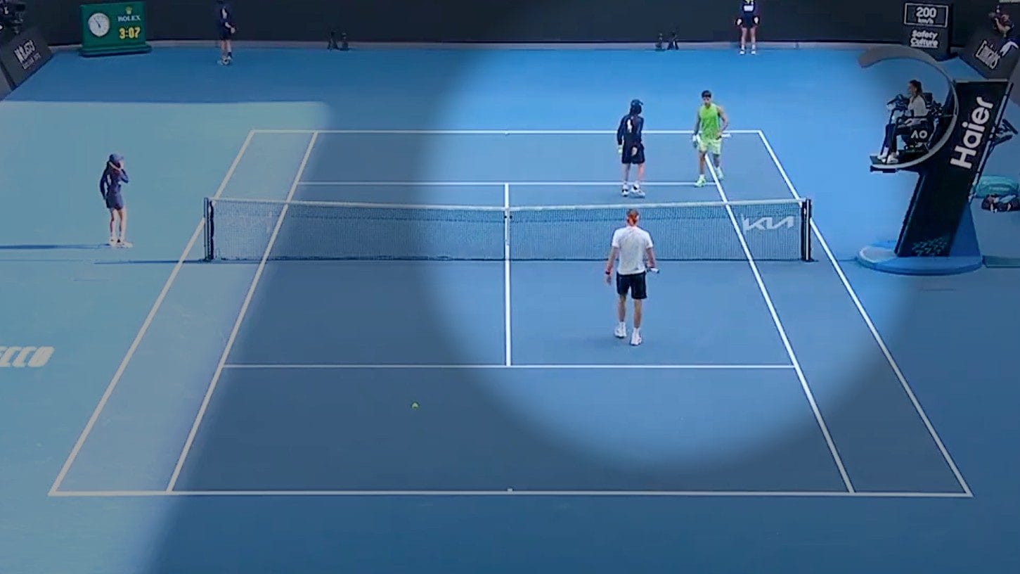 Alcaraz e la mossa del finto ritiro che ha illuso Zverev nel momento decisivo agli Australian Open