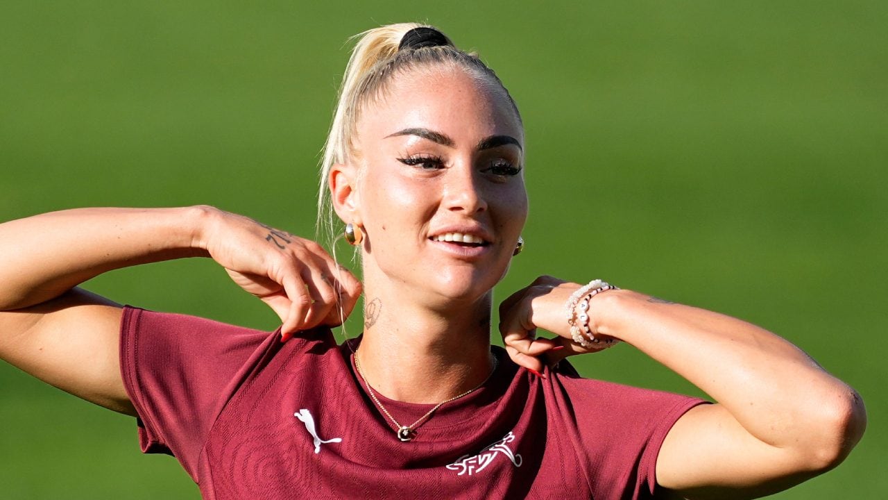 Alisha Lehmann è sparita dal campo da mesi: cosa è successo alla calciatrice del Como
