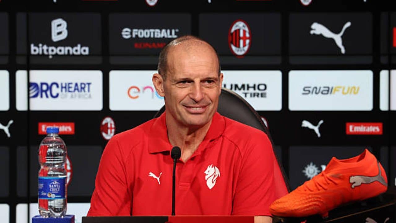 Allegri spiega perché per il Milan è un vantaggio giocare il 2 gennaio col Cagliari: "Non sto scherzando"