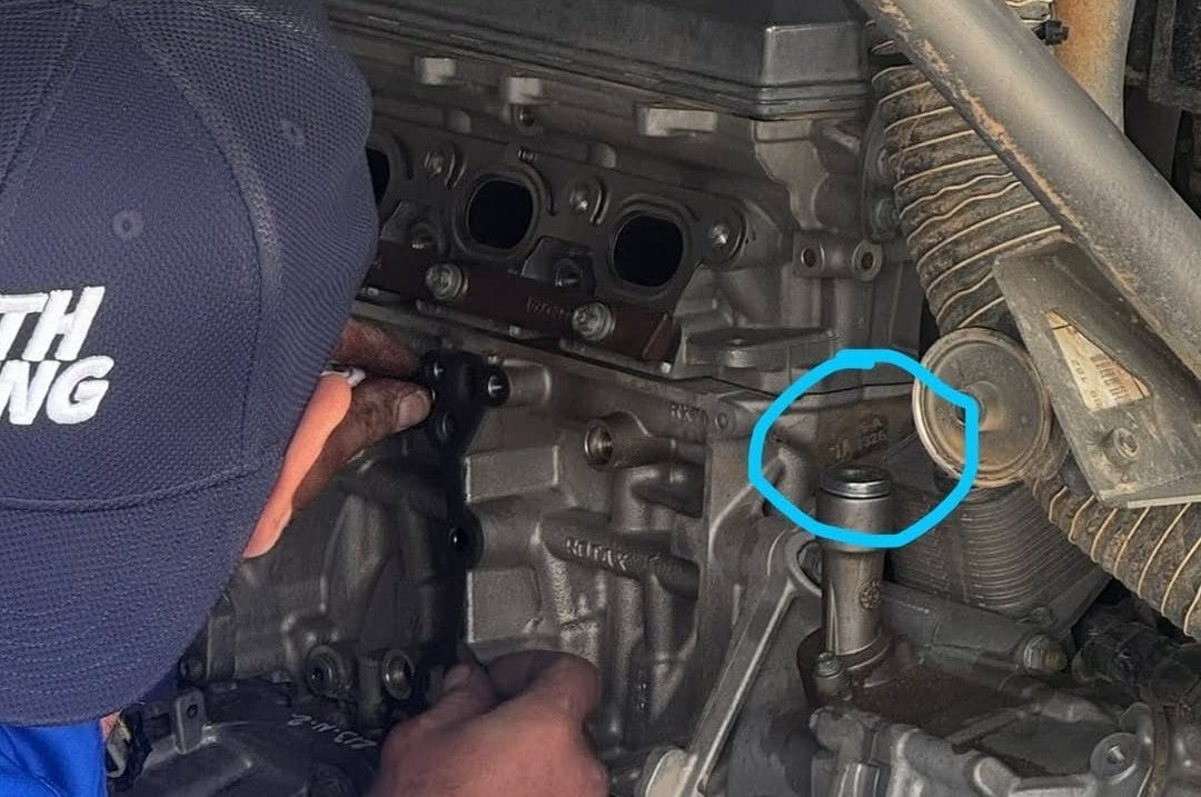 La foto che del motore nuovo su cui, secondo Andujar, è stato applicato il numero di matricola FIA di quello sostituito perché rotto