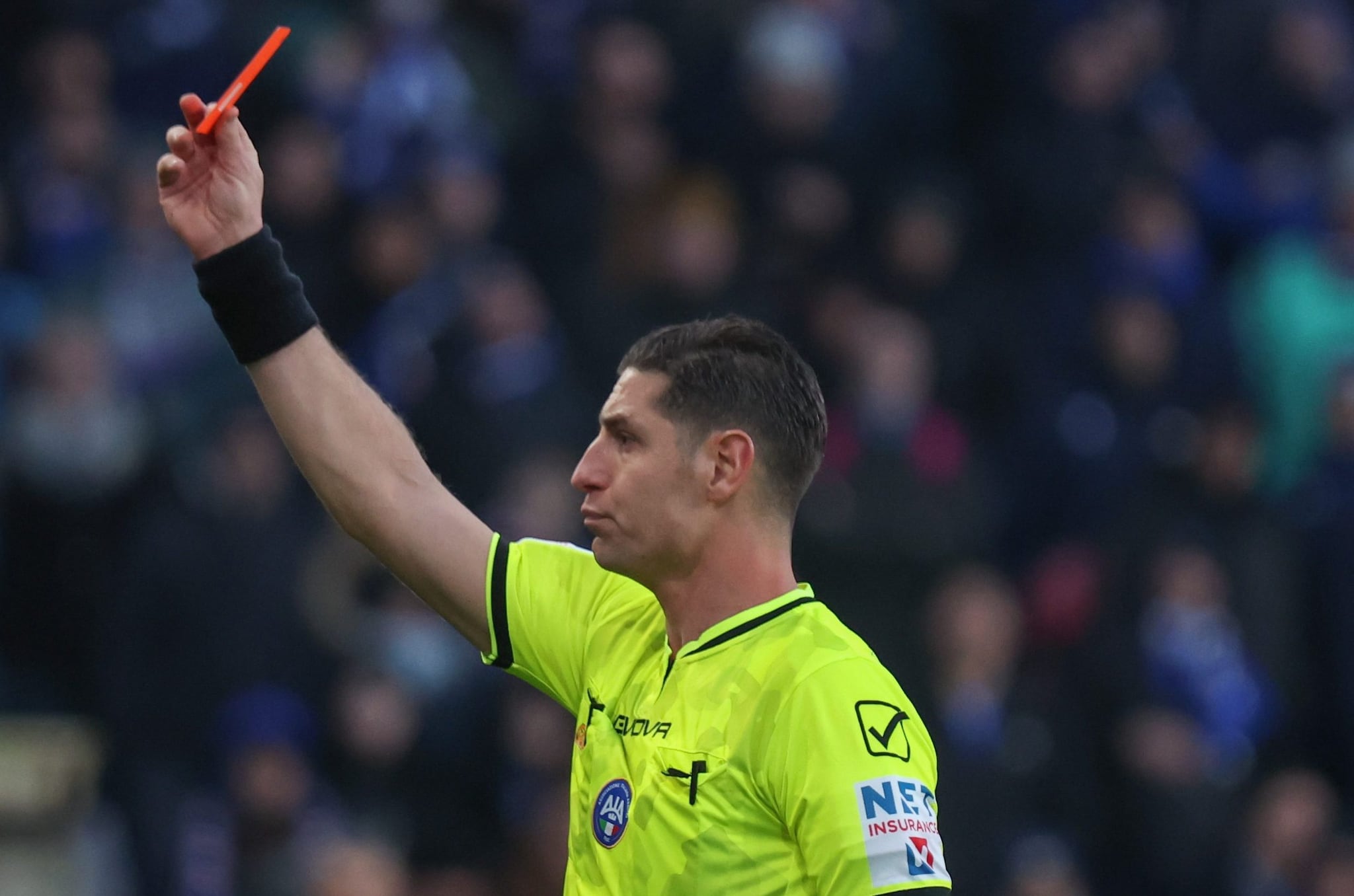 Il VAR potrà intervenire anche su cartellini rossi scaturiti da doppi gialli