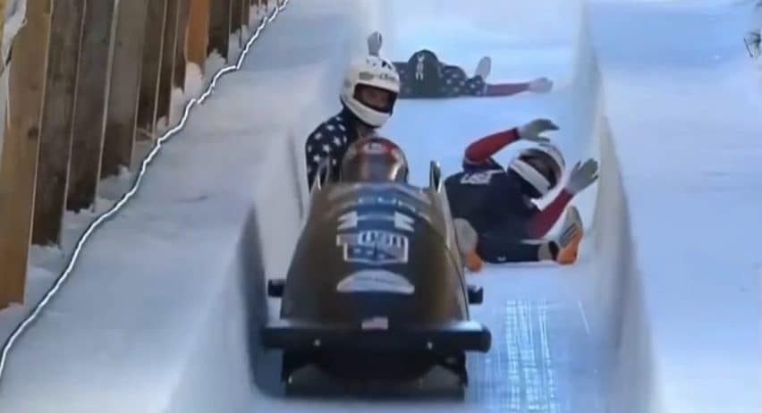 La discesa da incubo del bob a 4, il pilota ha rischiato grosso: "Un po' dolorante ma vivo"