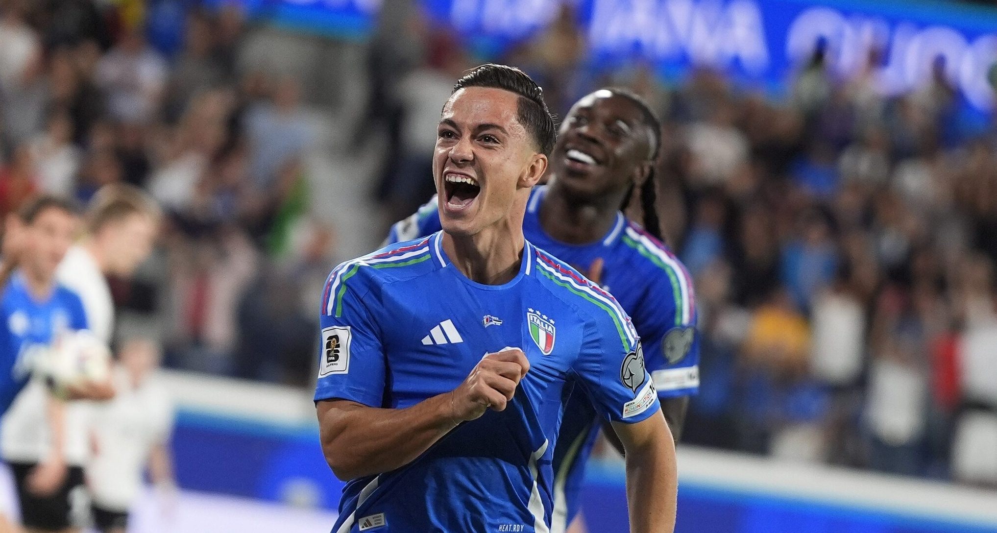 Calciomercato, news di oggi in diretta: Raspadori all'Atalanta per 25 milioni, Goretzka idea Milan, la Juve segue Mingueza