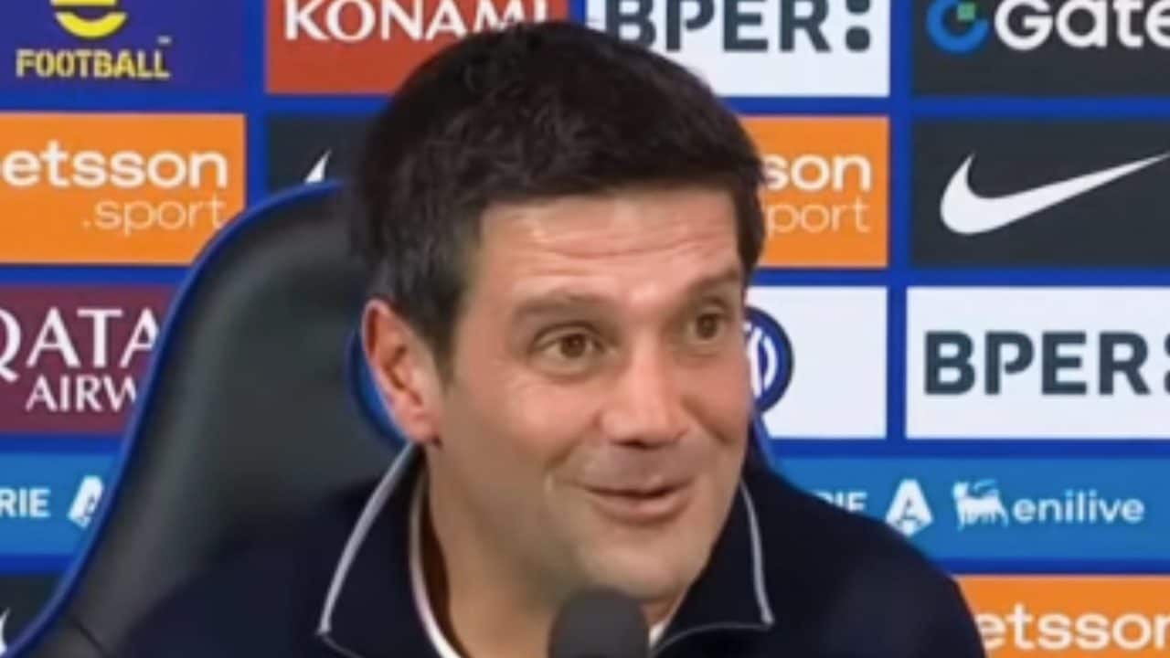 "Chi ce l'ha più lungo se la tira": Chivu viviseziona il duello tra Hojlund e Akanji in Inter-Napoli