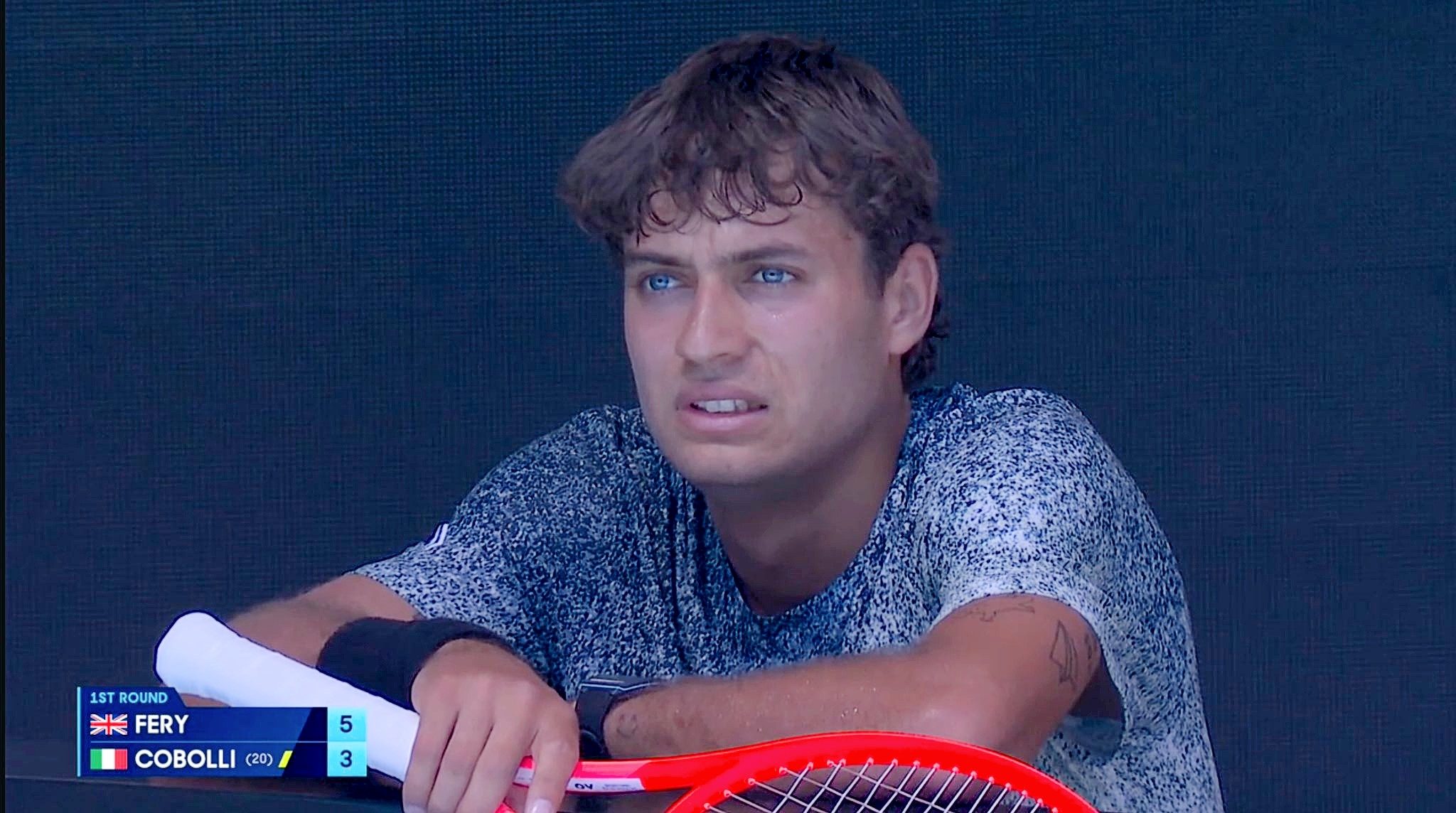 Cobolli fuori agli Australian Open dopo due ore infernali: "Dovevo andare in bagno, ma non potevo"