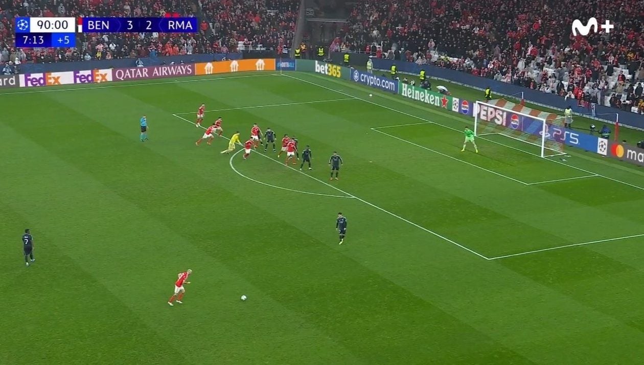 Perché il Real Madrid ha difeso solo con cinque giocatori sul gol decisivo del Benfica