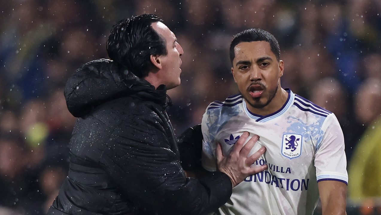 Emery e Tielemans litigano in campo: volano parole grosse, poi la spinta dell’allenatore