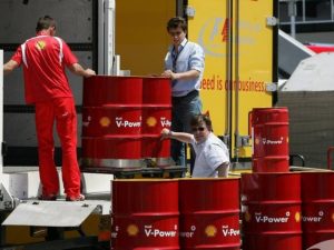 f1-2026-deroga-fia-carburanti-sostenibili-test-cambio-regole-benzina-e-fuel-motivo-perche-300x225.jpg