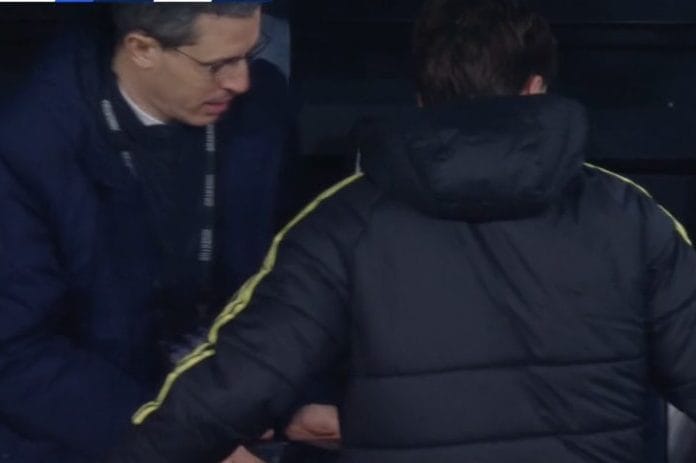 Matteo Fabris a sinistra nella panchina della Juventus.