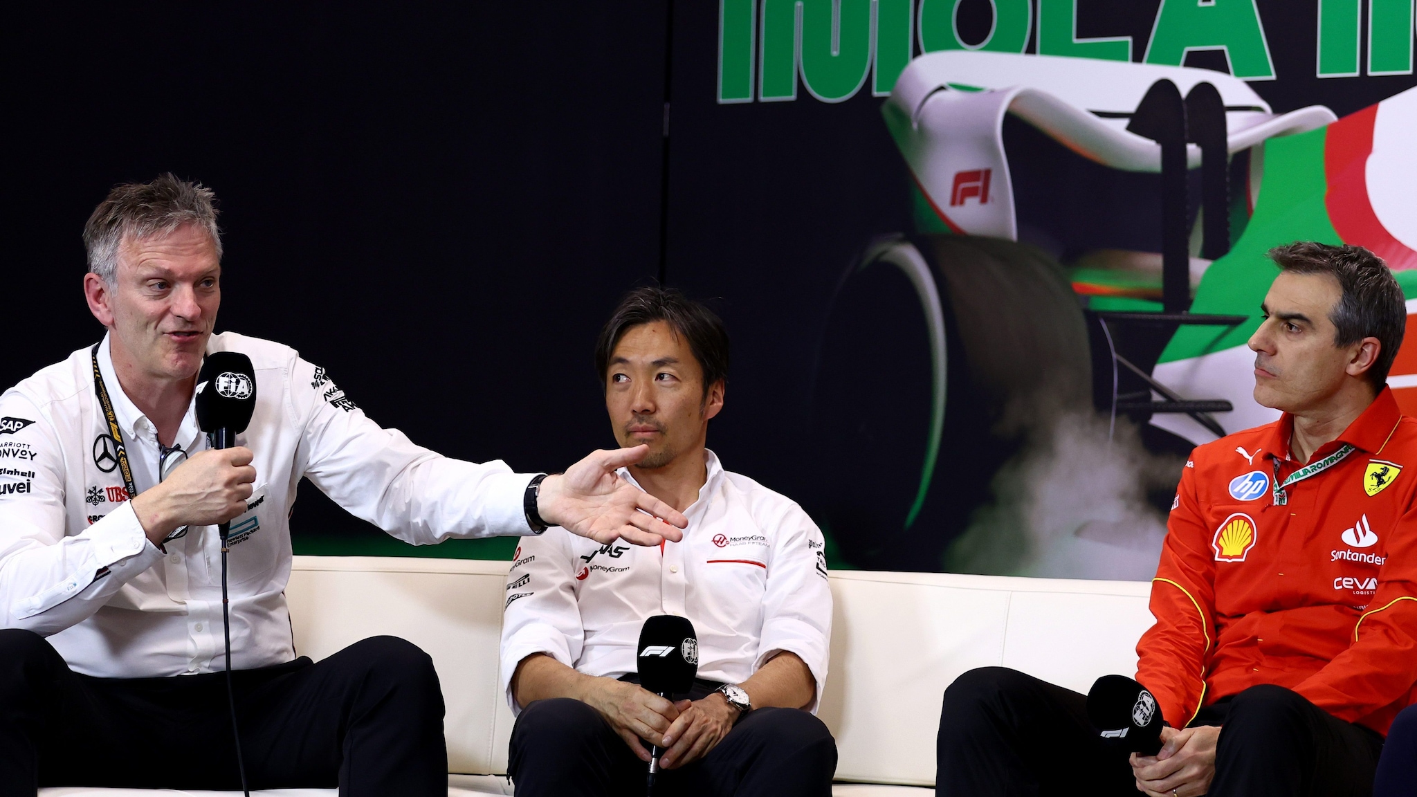 La Ferrari spiega com'è andata davvero la riunione per il trucco del motore Mercedes: "È stato un workshop"