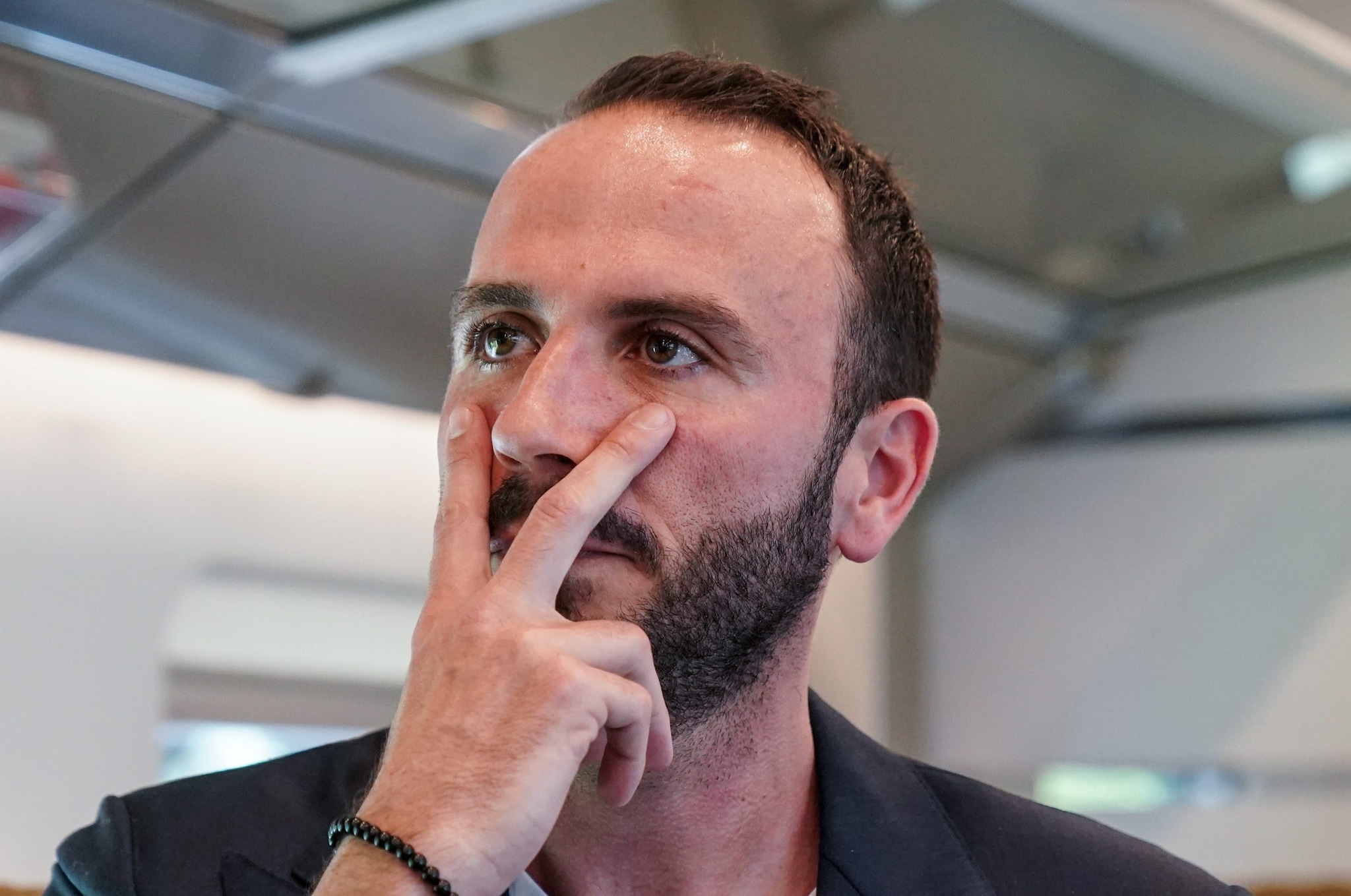 Giampaolo Pazzini e il suo gesto iconico dopo aver segnato: oggi l’ex bomber ha 41 anni