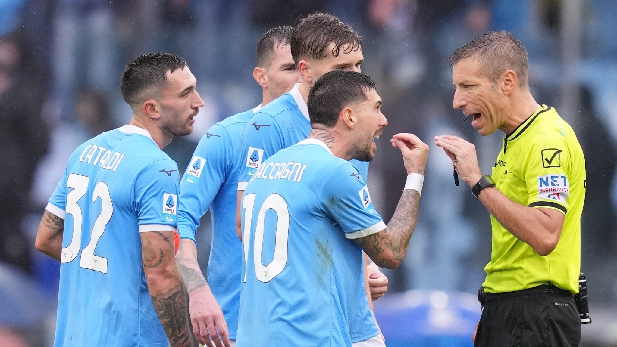 Il gol di Rrahmani in Lazio-Napoli nasce da un errore dell'arbitro Massa: perché il VAR non è intervenuto
