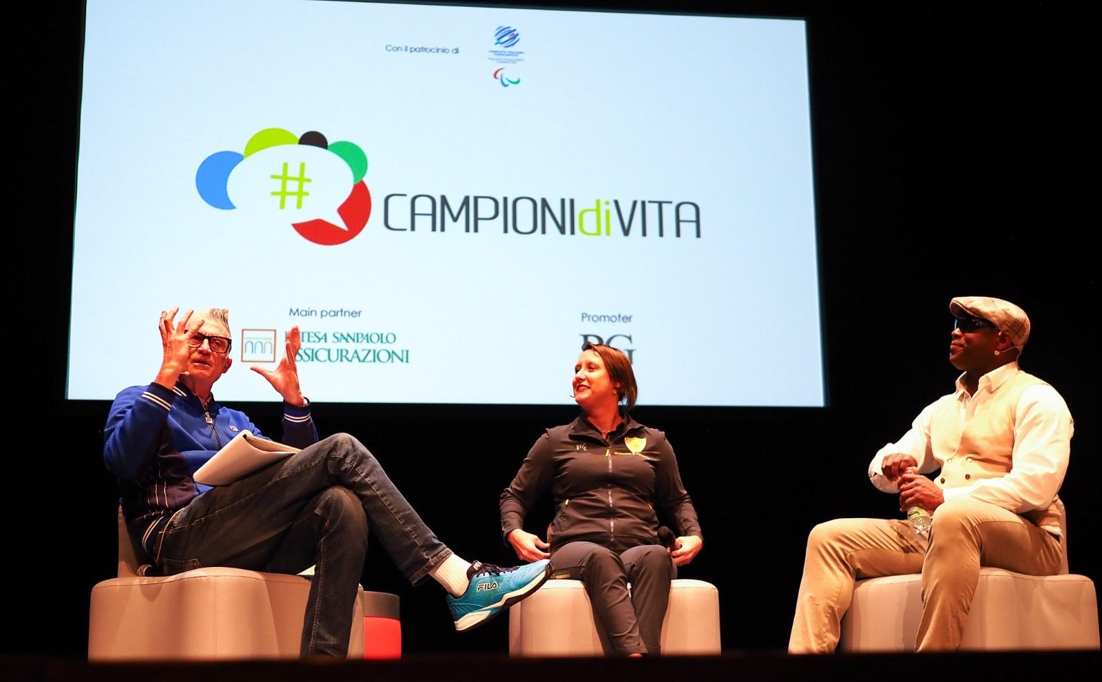 Un momento dell’evento #CAMPIONIdiVITA al teatro Borsoni di Brescia.