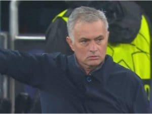 mourinho-trubin-benfica-real-madrid-4-2-300x225.jpg