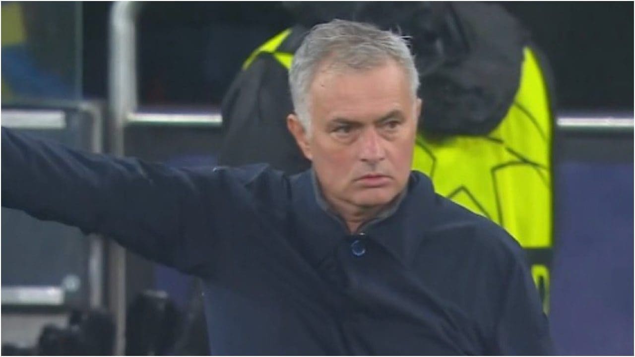 Mourinho si qualifica con gol del portiere e la Champions gli regala un incredibile scherzo del destino