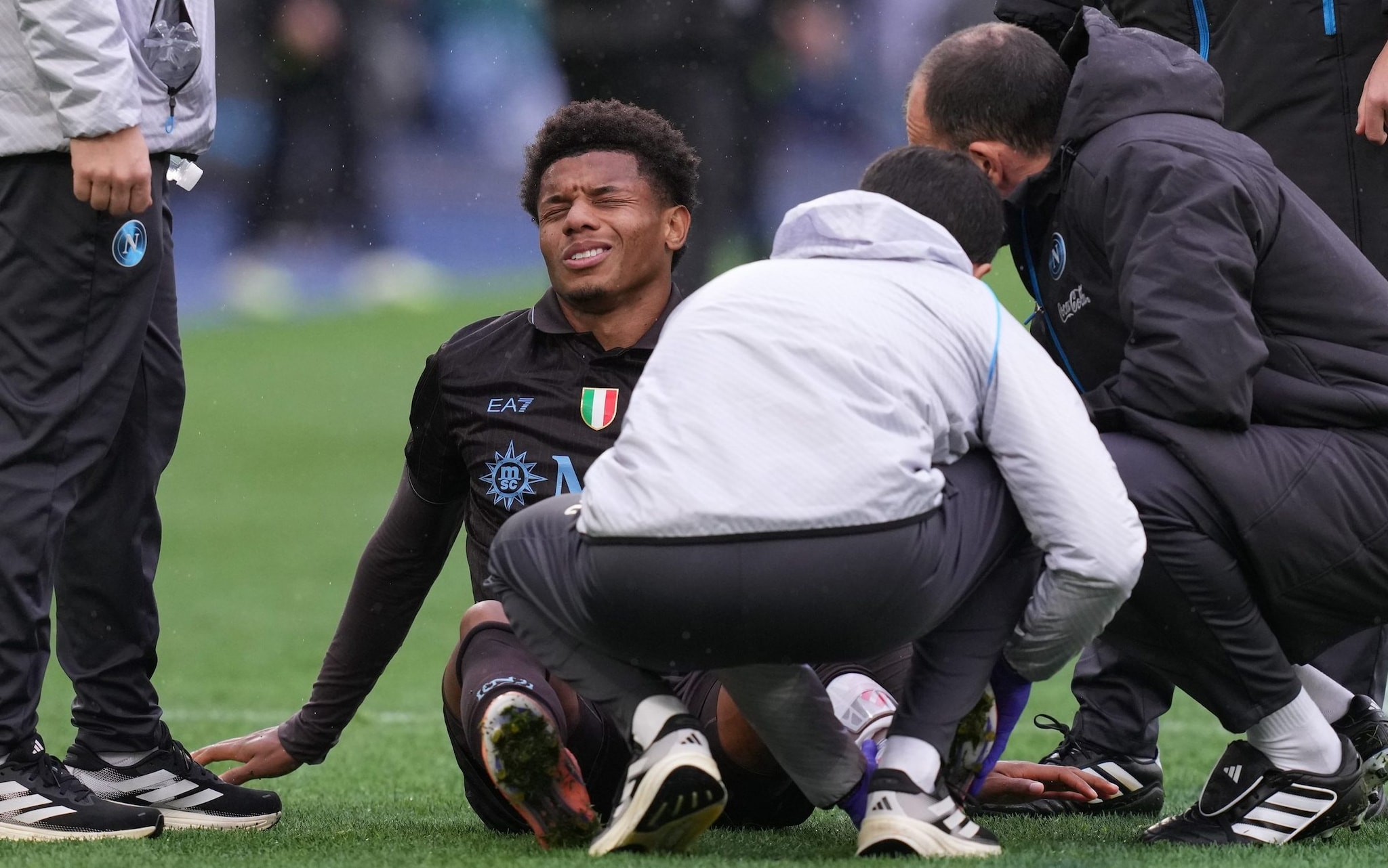 Infortunio di Neres più grave del previsto, Conte se l'era lasciato sfuggire: rischio operazione
