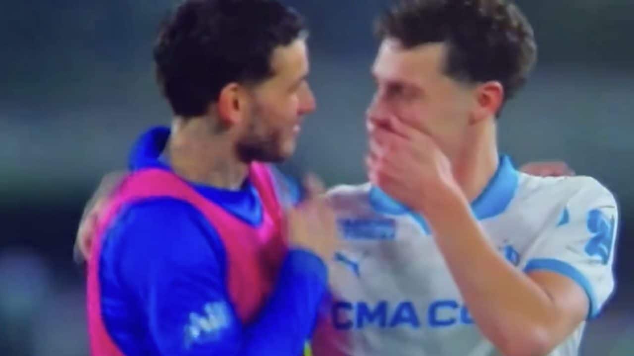 Pavard nel caos, i tifosi del Marsiglia chiedono la cessione: il gesto irrispettoso in Supercoppa