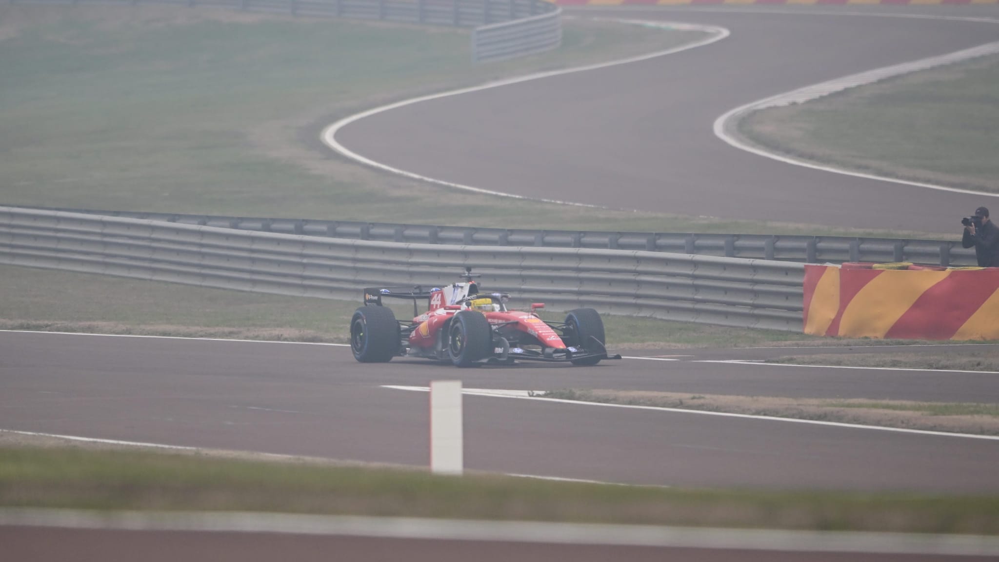 Perché oggi la Ferrari non corre a Barcellona e i test F1 non si possono vedere in diretta TV