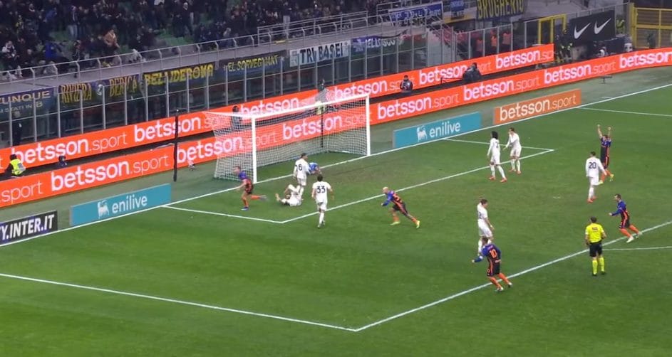 L’esultanza di Esposito al terzo gol dell’Inter.