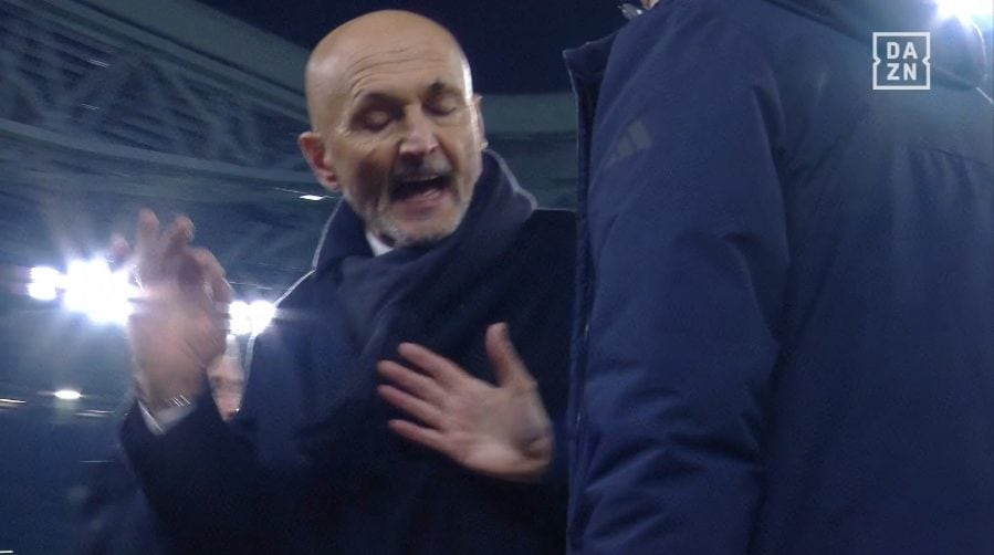 Il momento in cui Spalletti rifiuta la stretta di mano di Fabris (immagini DAZN).
