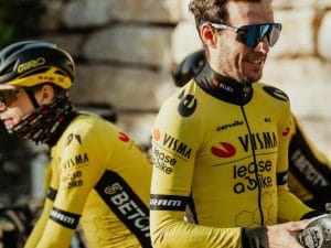 vingegaard-yates-visma-300x225.jpg