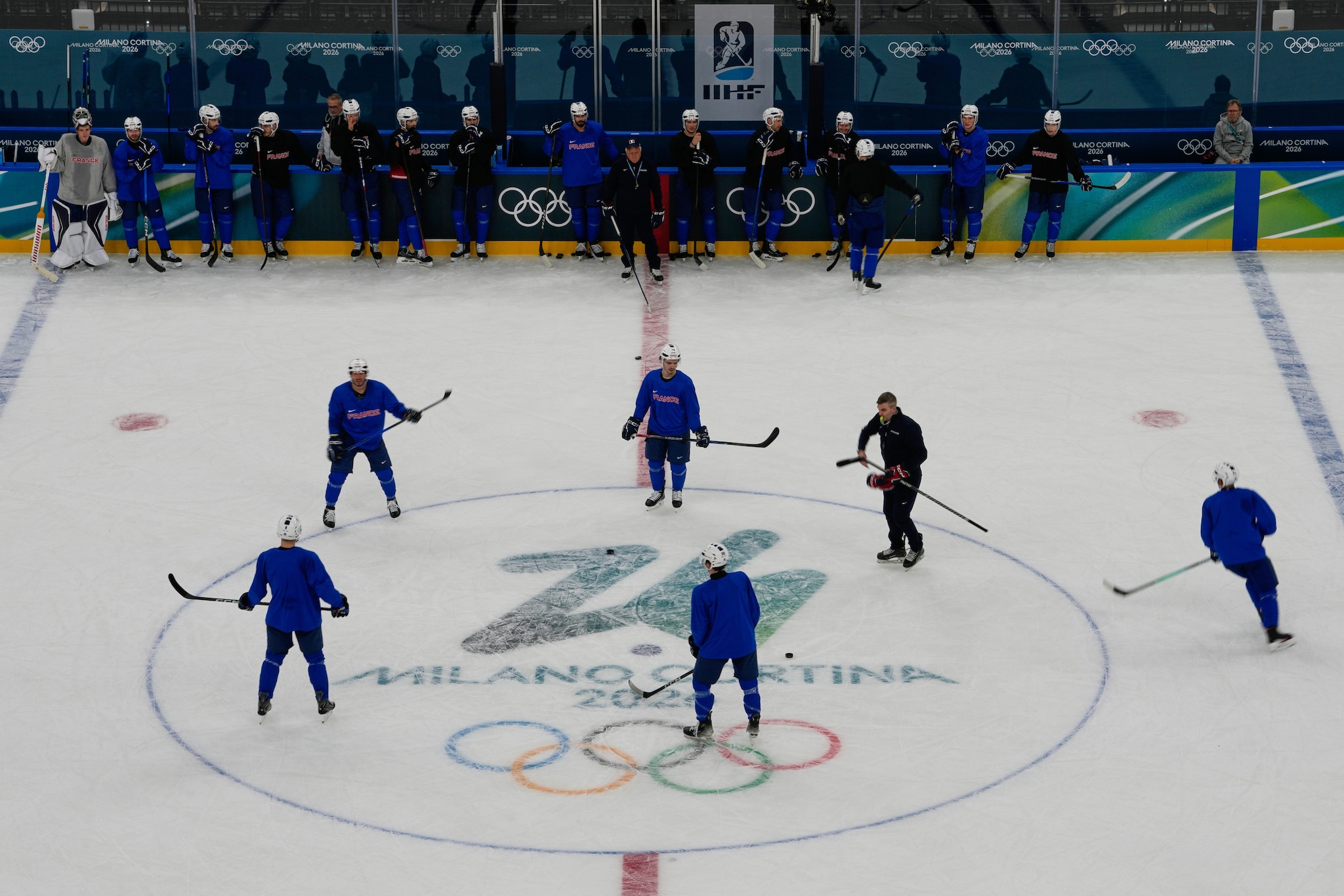 Alla vigilia del torneo olimpico di hockey nuove polemiche sull'Arena Santa Giulia: "Ghiaccio molle"