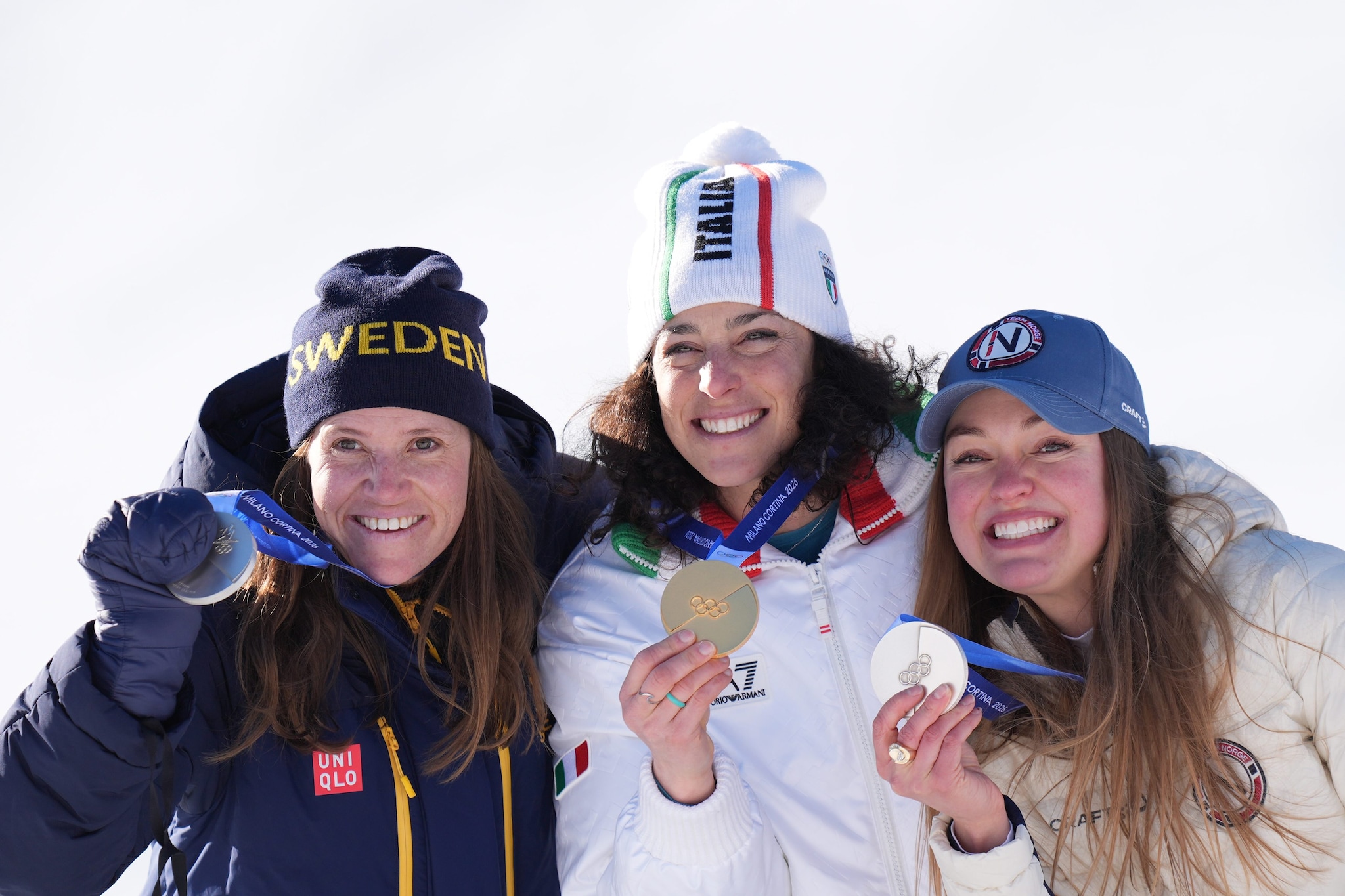 Le tre medagliate dello slalom gigante di Milano Cortina 2026.