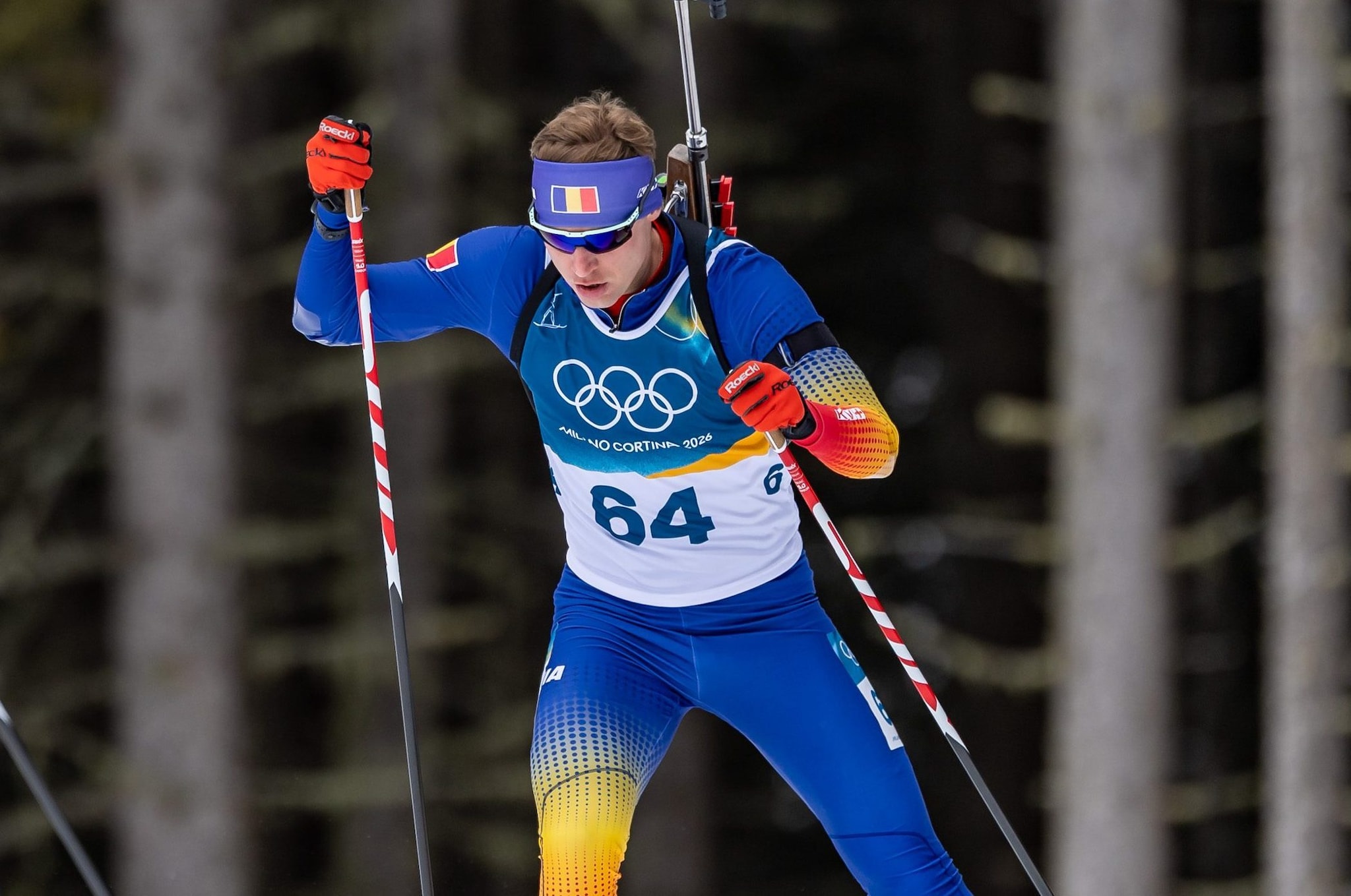 Dmitrii Shamaev in azione alle Olimpiadi di Milano Cortina nella 20km individuale