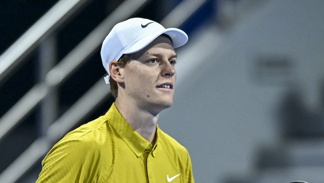 Sinner sorpreso dall'ottimo Mensik: Jannik fuori ai quarti di finale a Doha