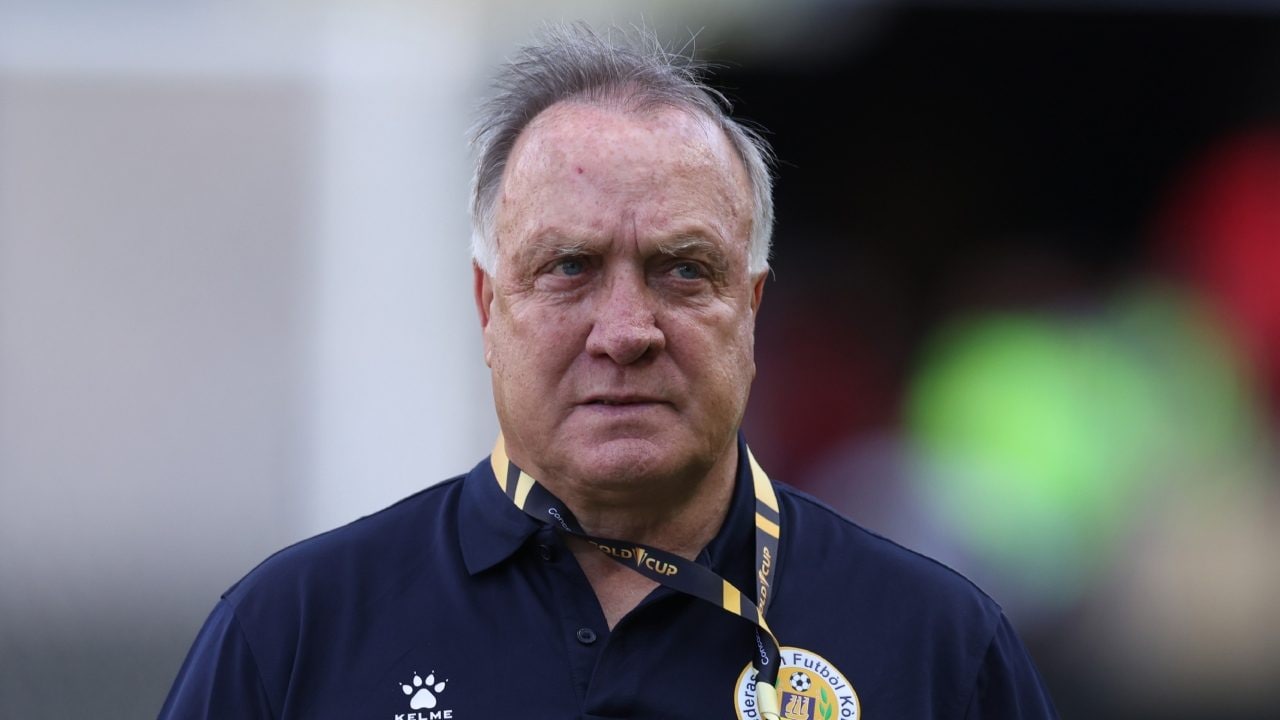 Advocaat si dimette da CT del Curacao a 4 mesi dai Mondiali: motivi legati alla salute di sua figlia