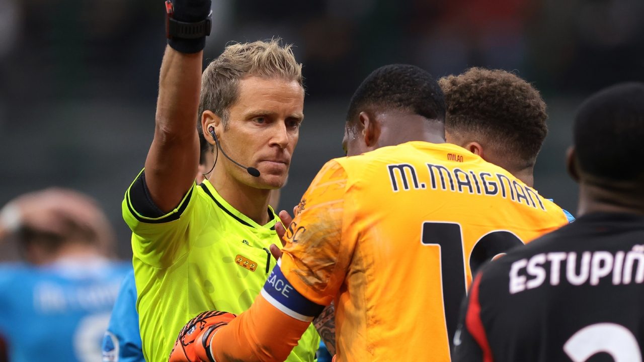 La FIGC dà il via alla rivoluzione arbitri in Italia: in che cosa consiste il piano di Gravina